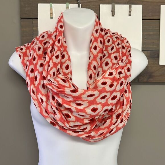 Kate Spade New York Pink Cream Red Viscose Abstract Fashion Scarf 2017 83”, 22” - Picture 4 of 12